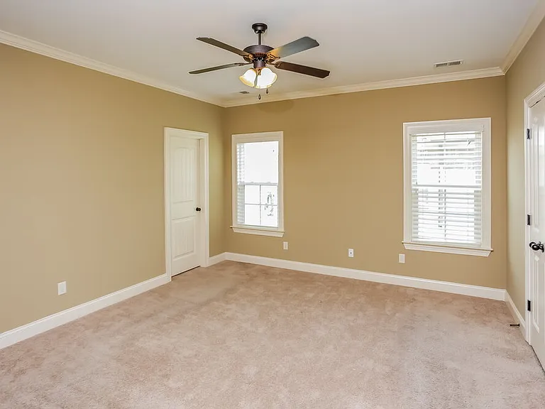 4694 W Dublin — Photo 6