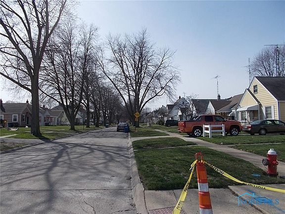 4th image of 232 W Capistrano Ave