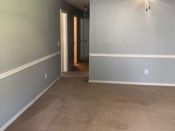 3rd image of 112 Wildwood Dr