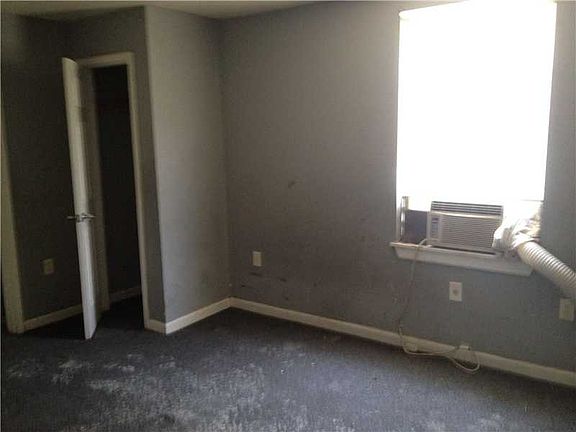 5th image of 4232 Paris Ave