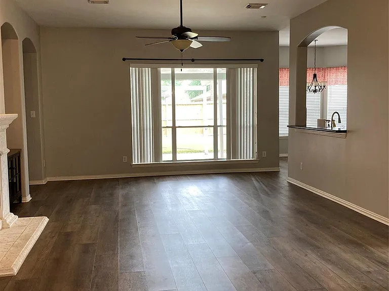 8312 Spinnaker Bay Ln — Photo 3