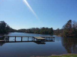600 Mattox Ave, Colonial Beach, VA 22443