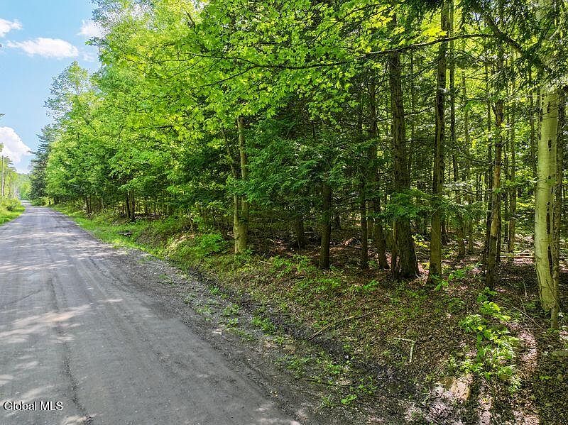 3rd image of L2 Liddle-Harris Road Road