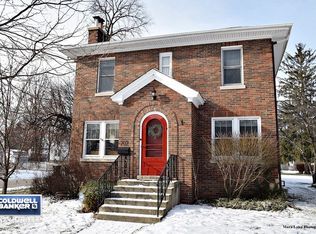 702 Illinois St, Geneva, IL 60134