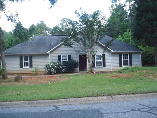 2nd image of 112 Richmond Ct