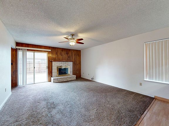 2nd image of 912 Pennington Pl