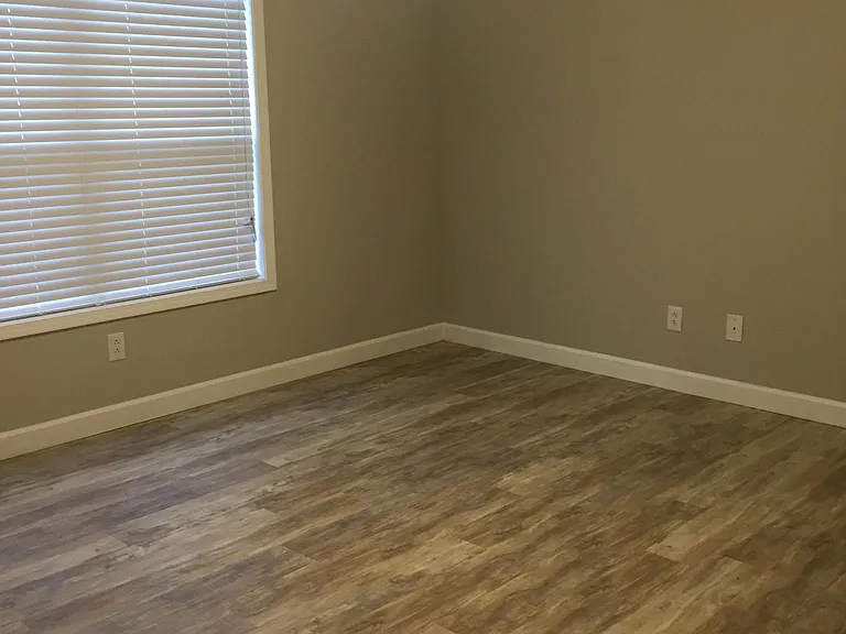 4 Jennifer Dr — Photo 9