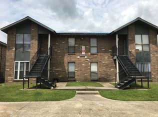 1725 Cedar Lake Dr APT B, Baton Rouge, LA 70808