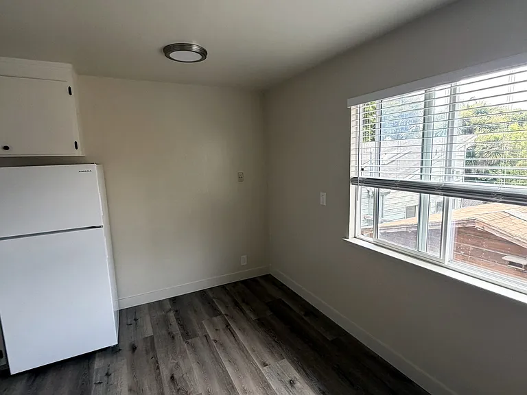318 Chestnut St #5 — Photo 66