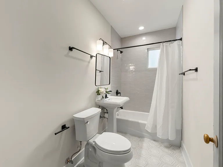 285 Hill Ave #2 — Photo 6