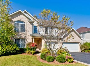 561 Farrington Ct, Buffalo Grove, IL