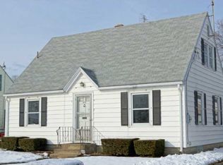 672 Benefit St, Pawtucket, RI 02861