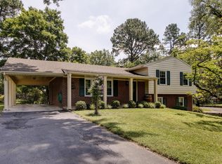 2331 Southlawn Cir SW, Roanoke, VA 24018