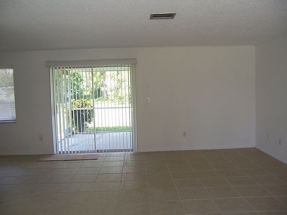 3rd image of 317 Highland Ave