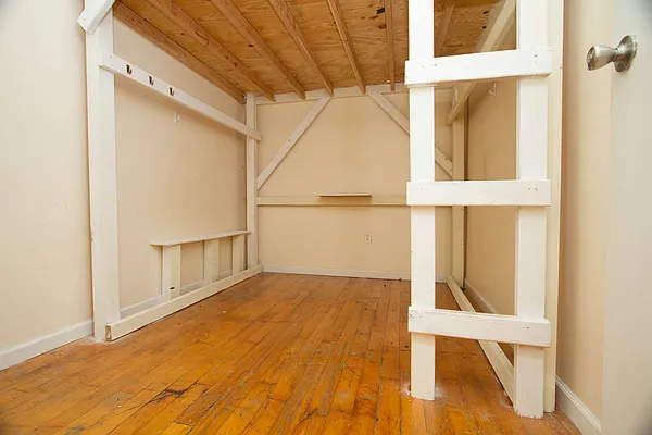 Rented by Nooklyn NYC LLC | media 78