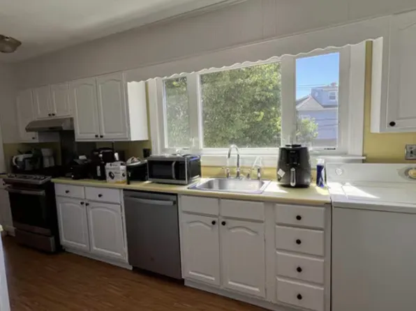 4 High St #2, Somerville, MA 02144