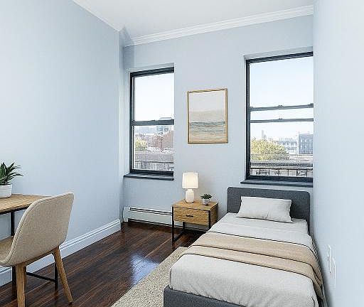 4th image of 232 E 5th St APT 4