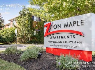 649 W Maple Rd APT 3, Clawson, MI 48017