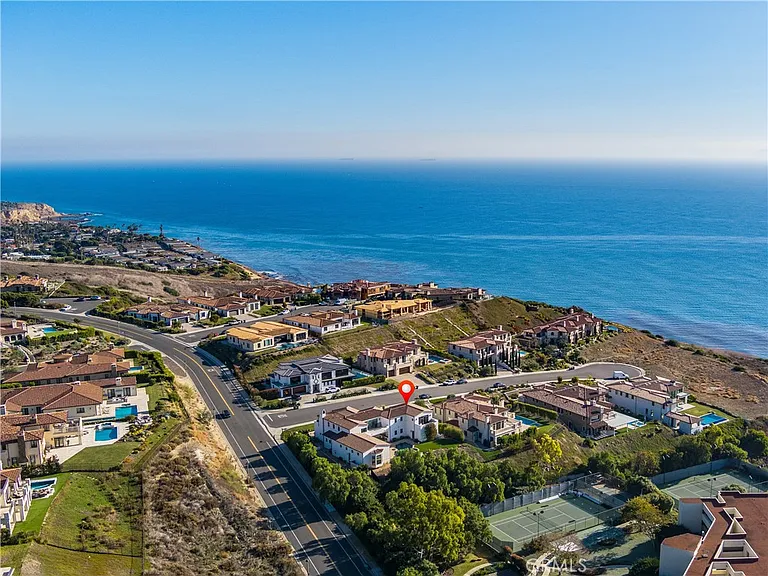 32009 Cape Point Dr — Photo 59