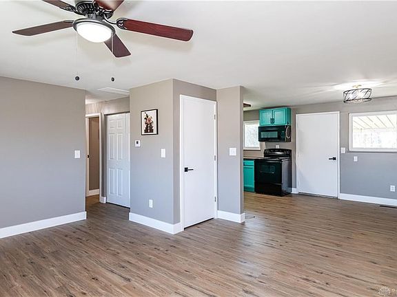 3rd image of 4370 Longfellow Ave