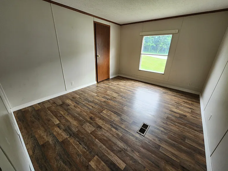 150 Lone Star Ln — Photo 21