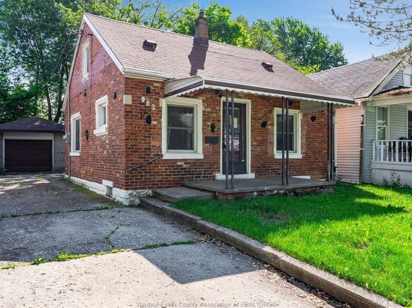 982 Bridge Ave, Windsor, ON N9B 2N1