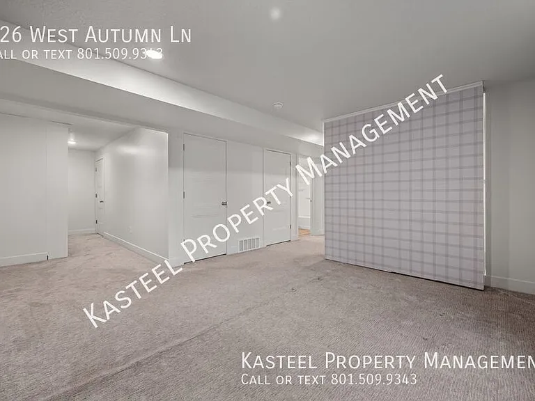 126 W Autumn Ln — Photo 29