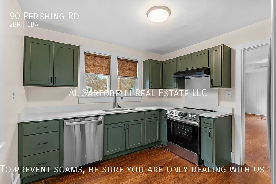 Haw Creek Bungalo in great location, Pet friendly and fully updated. — Photo 2
