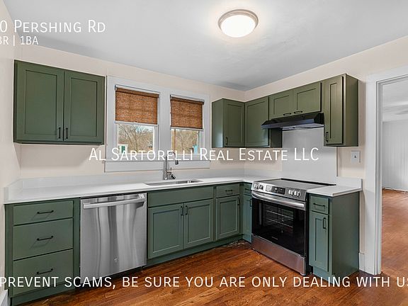 2nd image of 90 Pershing Rd