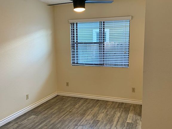 3rd image of 4471 48th St APT A