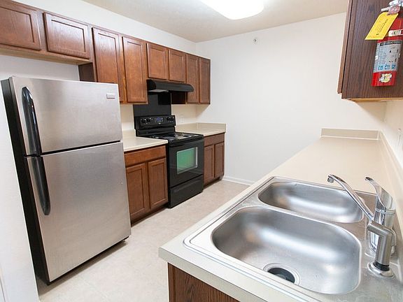 2nd image of 1206 Beacon Pointe Dr #18159425