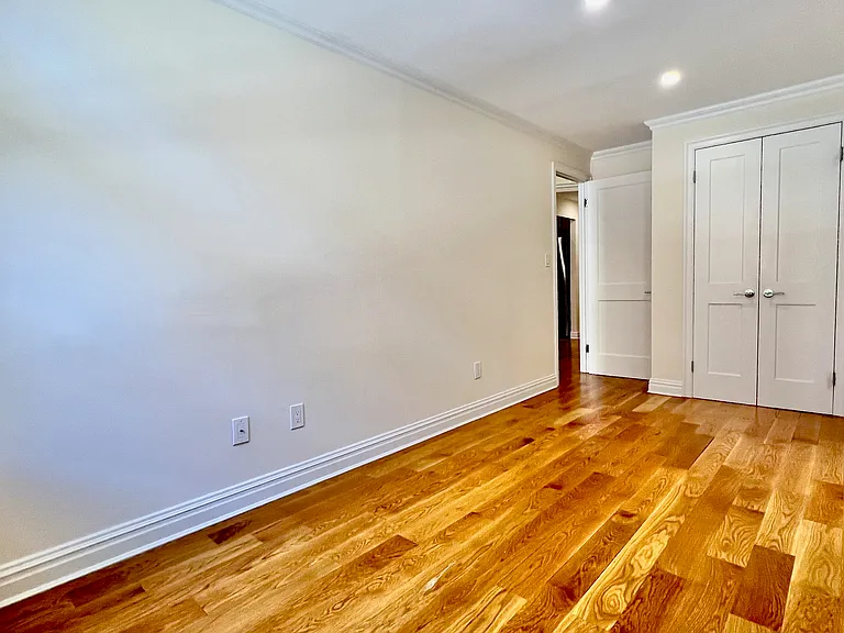 34 W 75th St #2F — Photo 7