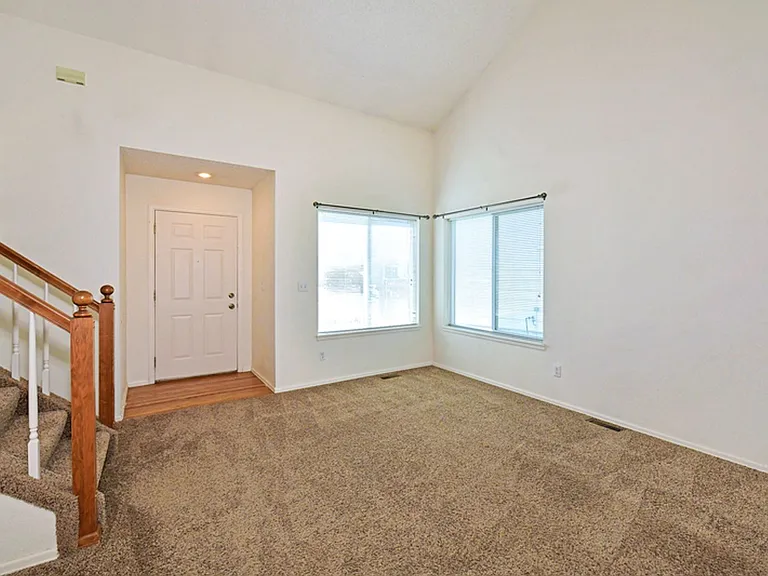 8380 Wilmington Dr — Photo 4