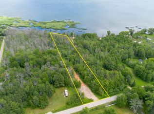 5372 County Rd N #4, Oconto, WI 54153