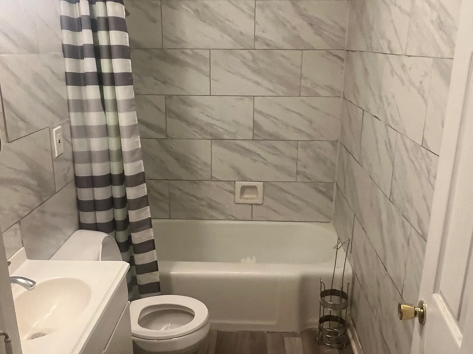 1 bed, $725 — Photo 2