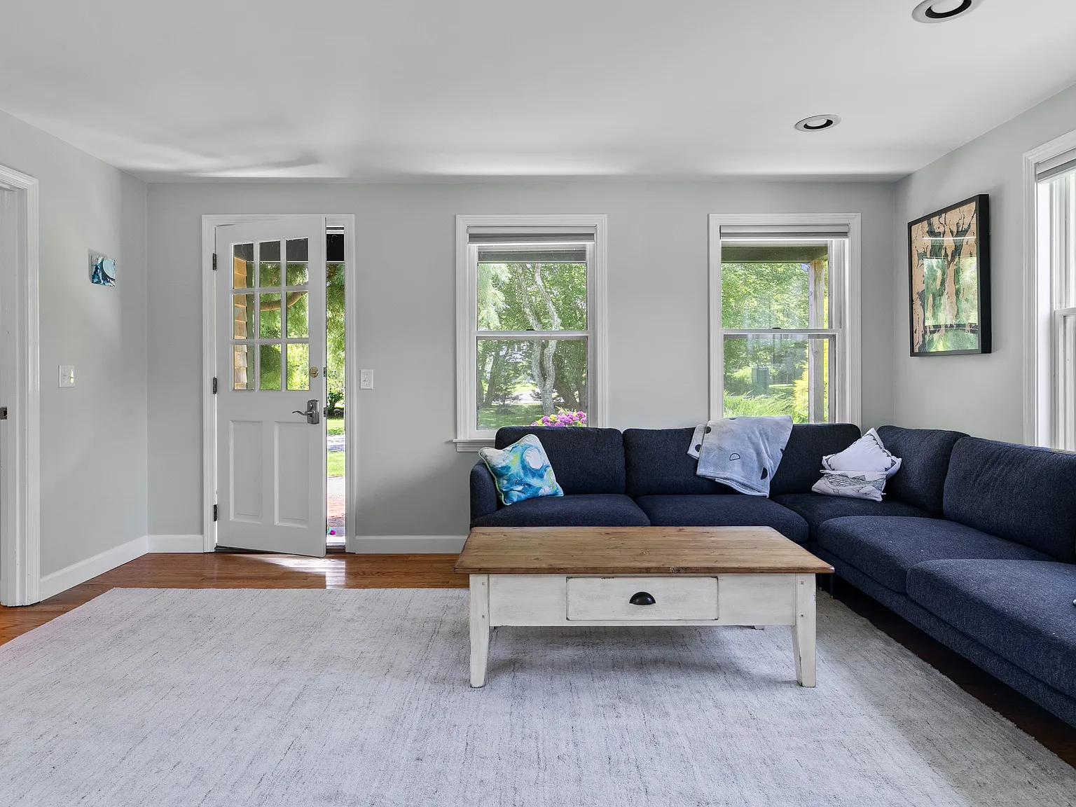 3 bed, 2.5 bath, 3296 sqft, $5,000 — Photo 4