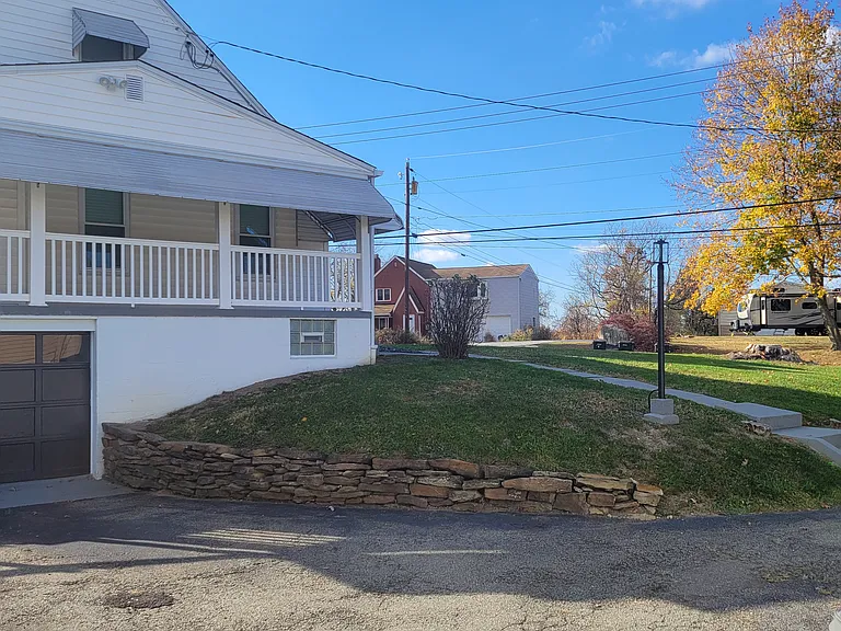 2261 Ridge Rd — Photo 56