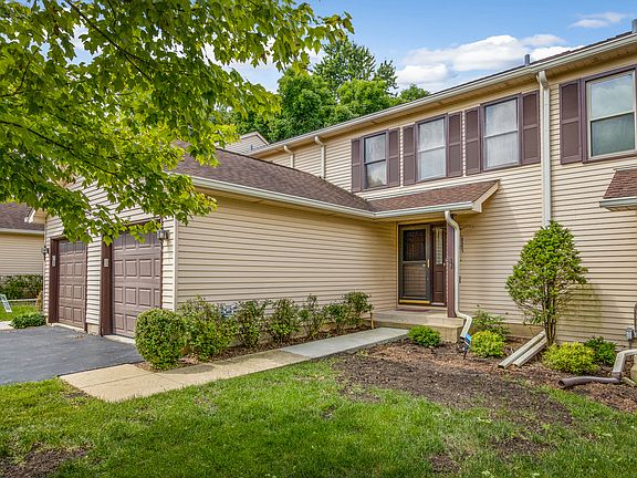 3rd image of 516 Villa Circle Dr #516