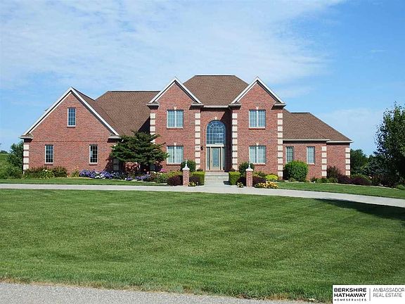 2nd image of 1700 N 129th Ct
