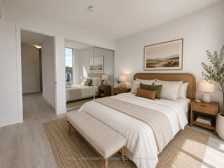 75 James St S #1710 — Photo 4