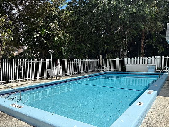 5th image of 15902 SW 95th Ave W #312