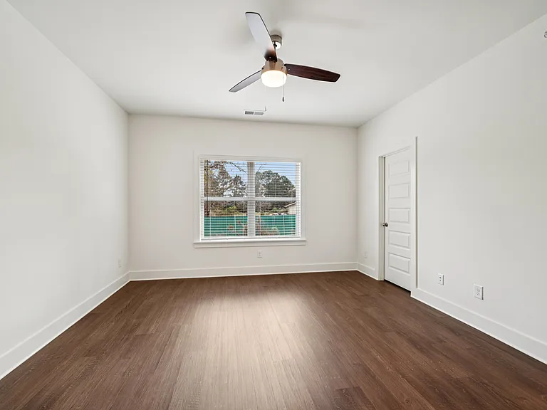 Turnberry Park Apartments and Homes — Photo 39