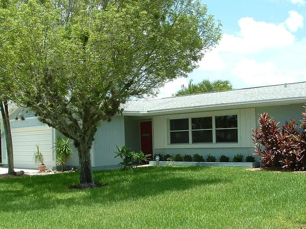 1633 Edith Esplanade Cpe, Cape Coral, FL 33904