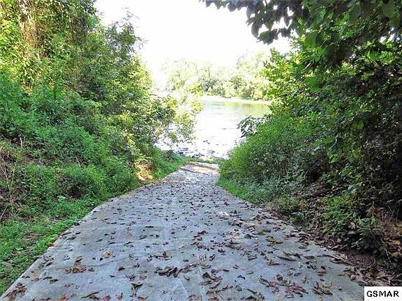 4th image of 1994 River Mist Cir