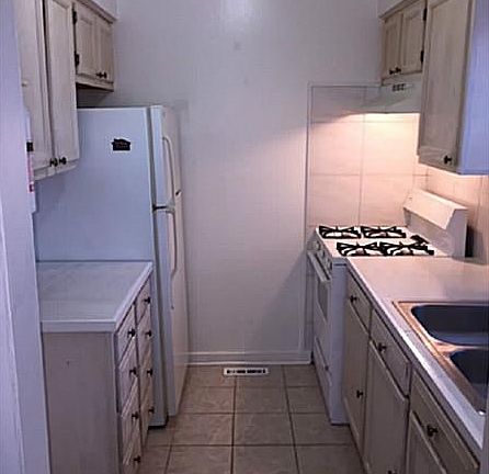 2nd image of 1200 Underwood Ave