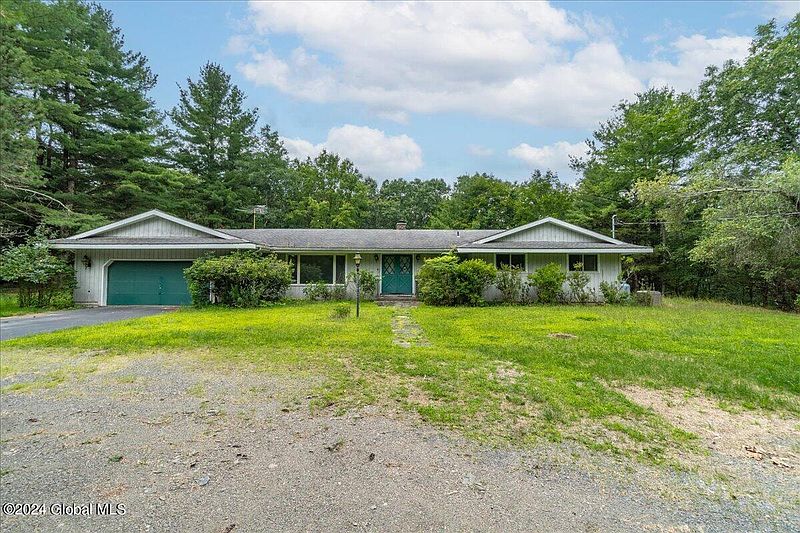 2nd image of 21 Merwin Lake Road