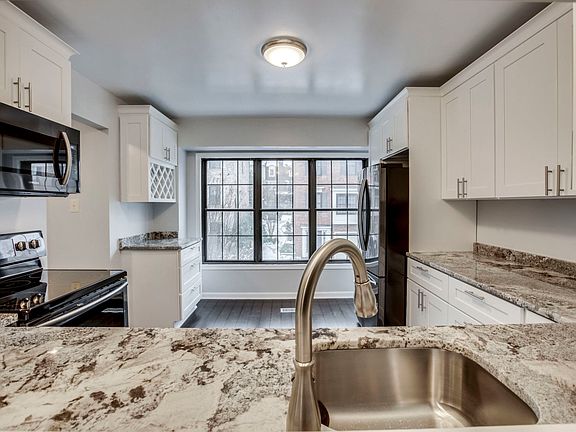 3rd image of 5427 Barrister Pl