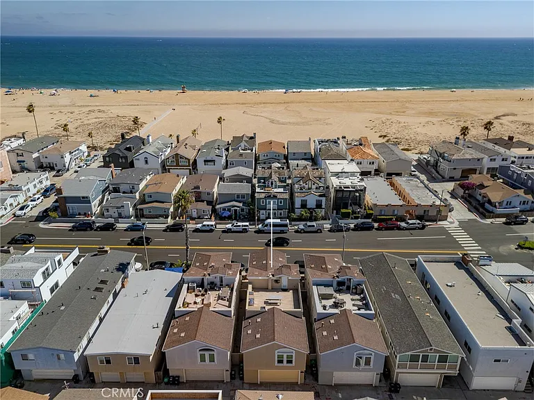 208 E Balboa Blvd — Photo 33