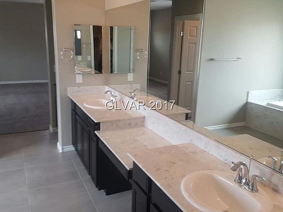 3rd image of 1548 Point Vista Ave