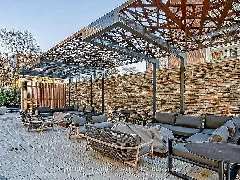 21 Park St E #712 — Photo 23